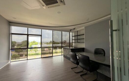 Factory for Sale in Senai Johor | 31,202 sqft | High Power 600 Amp | Near Airport